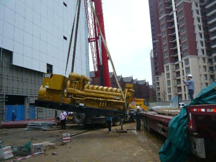 無錫精密設(shè)備吊裝公司:吊裝工具在使用時要注意哪些地方？